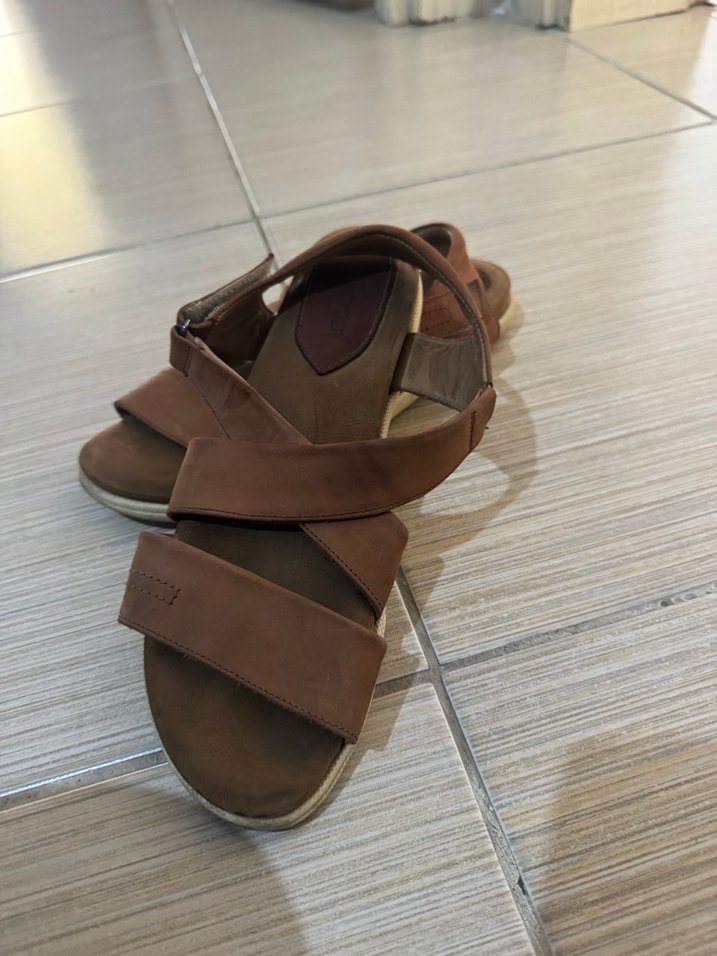 Deri Taba Dolgu Topuklu Kadın Sandalet - Görsel 3