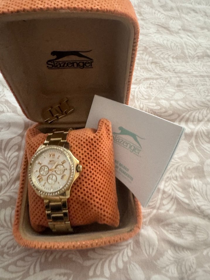 Altın Renkli Parlak Kadın Saat - Görsel 3