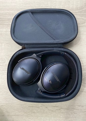 Bose Kulaklık ve Taşıma Çantası