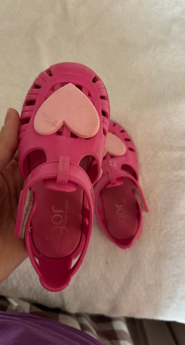 Kız Çocuk Pembe Kalpli Bantlı Sandalet - Görsel 3