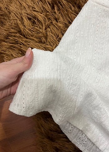 Beyaz V Yakalı Dantel Detaylı Midi Elbise - Görsel 5