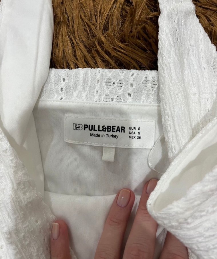 Beyaz V Yakalı Dantel Detaylı Midi Elbise - Görsel 4