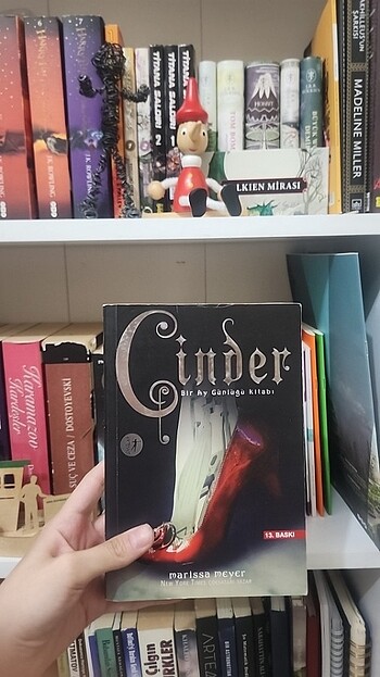 CİNDER ay günlüğü serisi