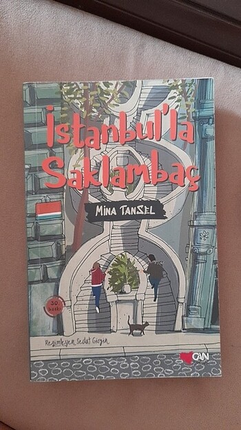 Mina Tansel İstanbul 'la Saklambaç 