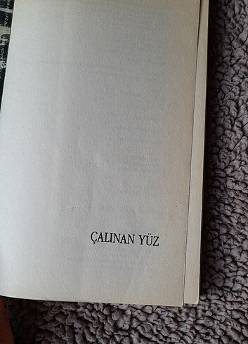 Çalınan Yüz Latifa