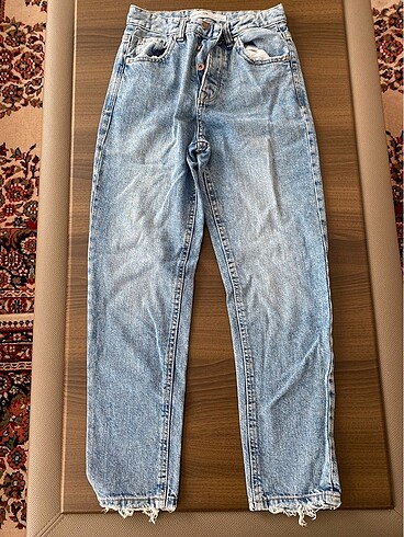Stradivarius mom jean