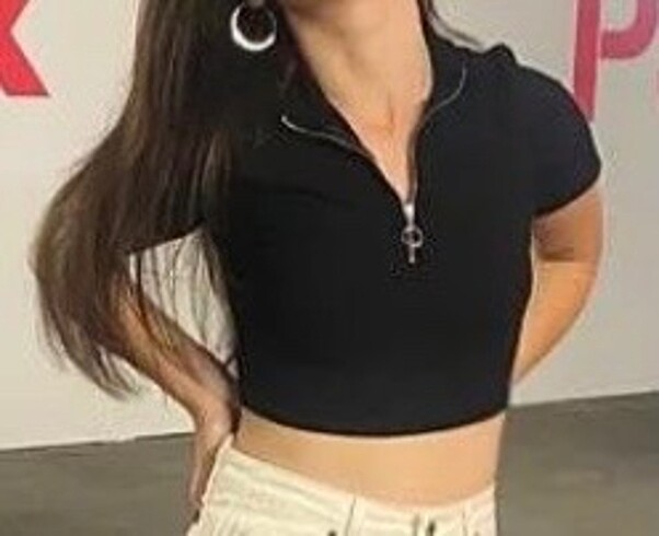 Siyah fermuarlı crop