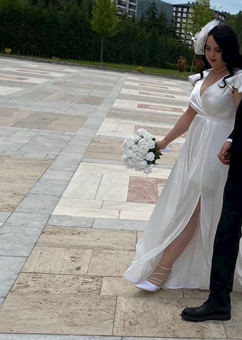 Modern Klasik Beyaz A Kesim Gelinlik