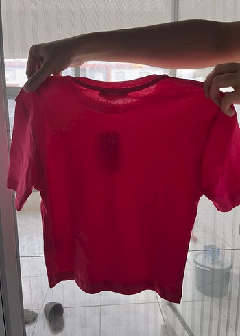 Kısa Kollu Kırmızı Kadın Crop - Görsel 2