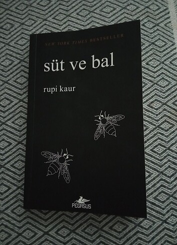 Süt ve bal - rupi kaur