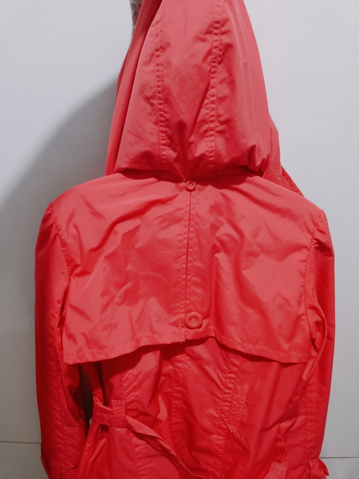 Kemerli Nar Çiçeği Midi Yağmurluk - Görsel 3