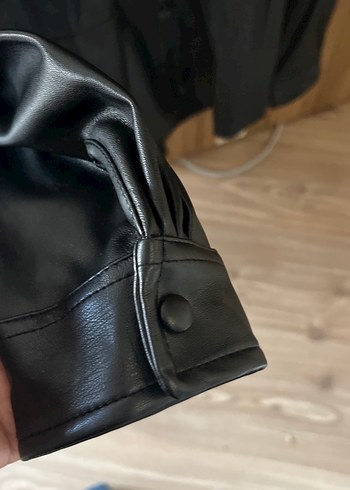 Düğmeli Siyah Deri Kadın Ceket - Görsel 4