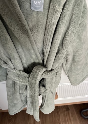 Gri Erkek Çocuk Bornoz - Görsel 3