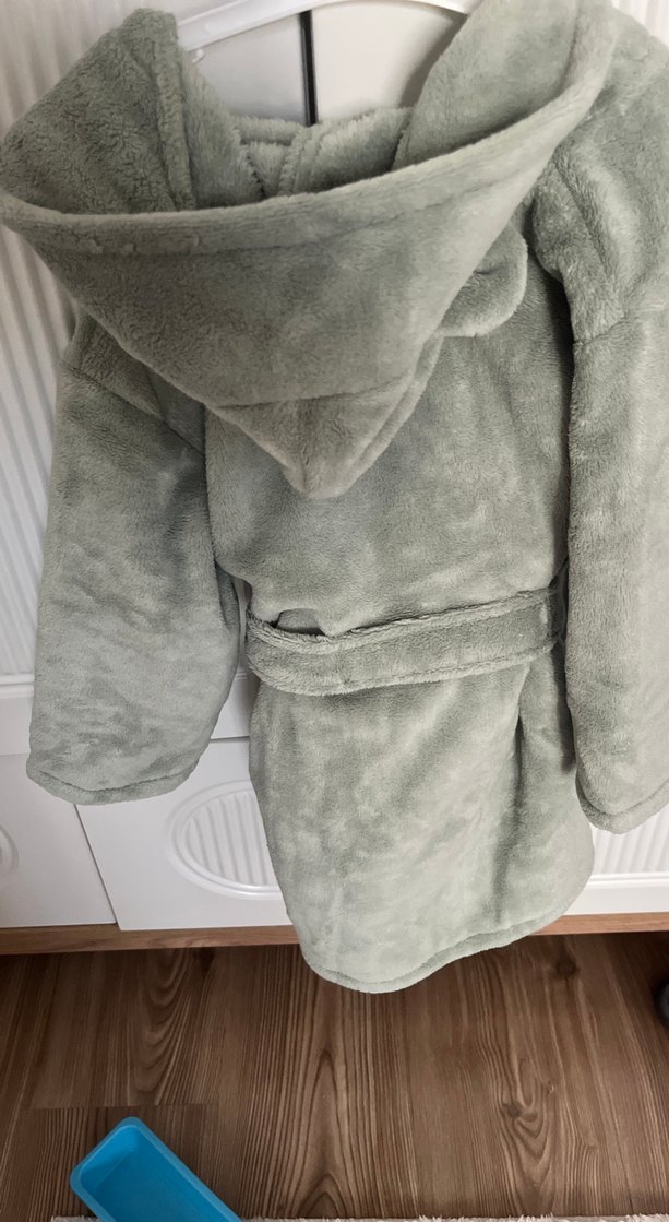 Gri Erkek Çocuk Bornoz - Görsel 4