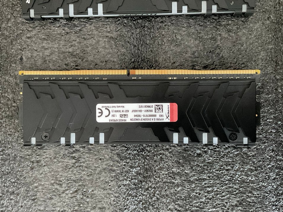 HyperX Predator Siyah DDR4 RAM - Görsel 2