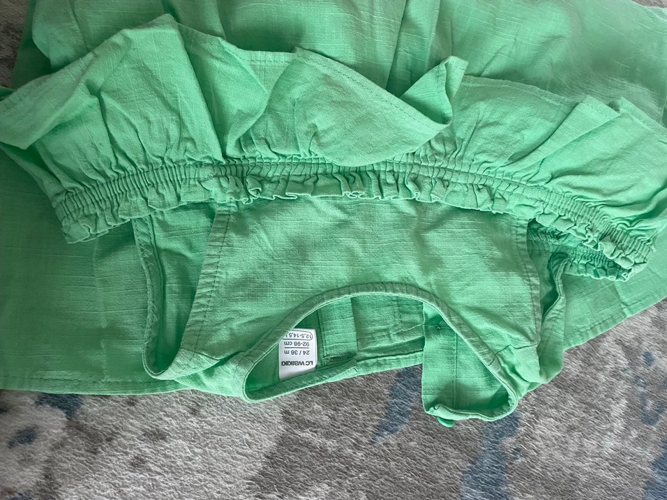 Yeşil elbise - Görsel 3