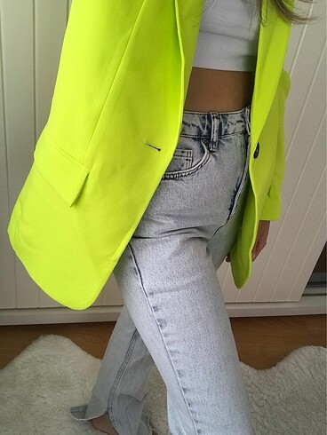 Yırtmaçlı jean