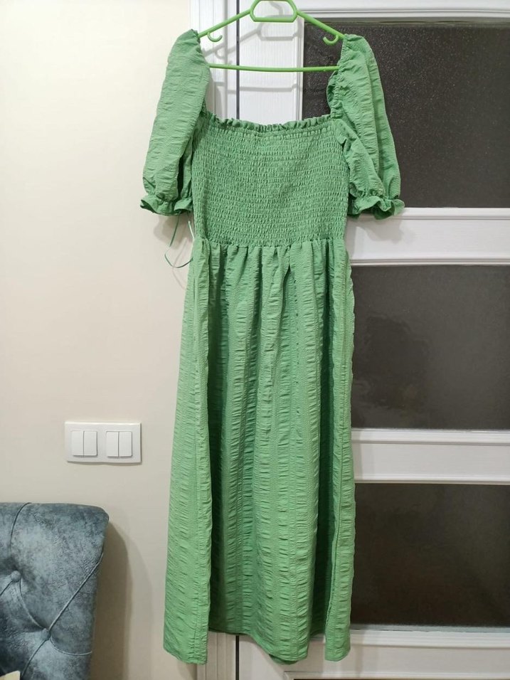 Uzun Kesim Yeşil Keten Elbise - Görsel 3