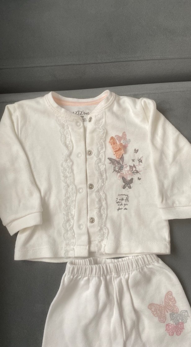 Bebek Kız Beyaz Nakışlı Uzun Kollu Takım - Görsel 2