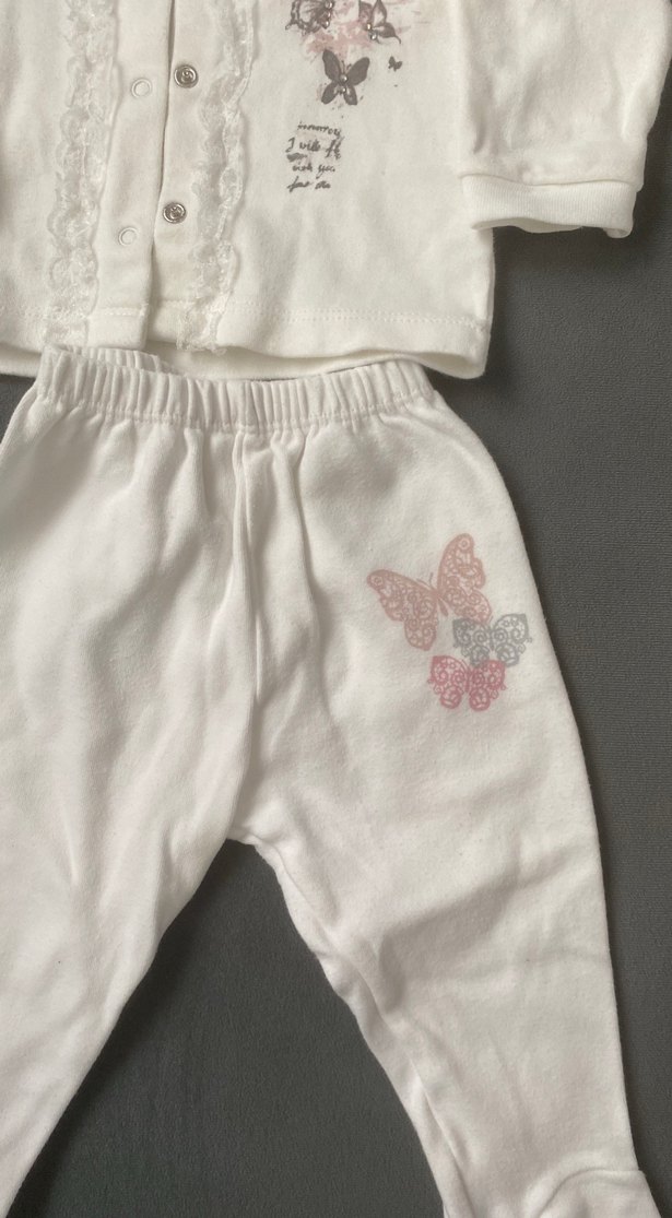 Bebek Kız Beyaz Nakışlı Uzun Kollu Takım - Görsel 3