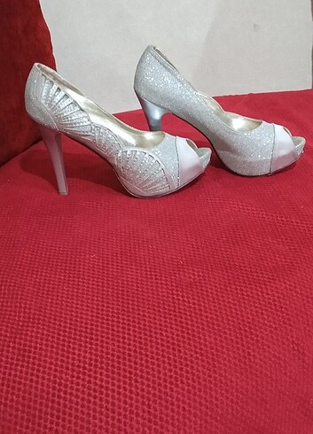 39 Beden çeşitli Renk Gümüş rengi topuklu abiye ayakkabı 