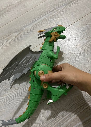 Yeşil Kanatlı Ejderha Aksiyon Figürü