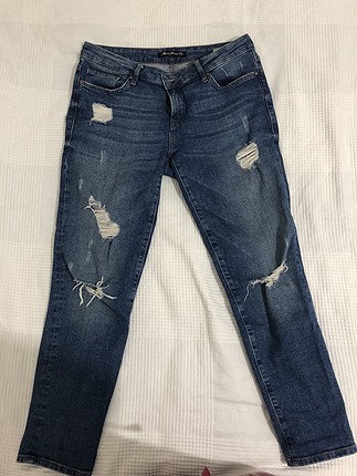 Ada boyfriend yırtıklı jean