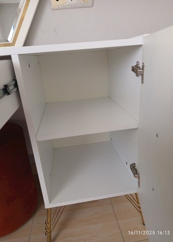 Beyaz Altın Detaylı Ayna - Görsel 3