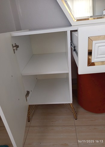 Beyaz Altın Detaylı Ayna - Görsel 4