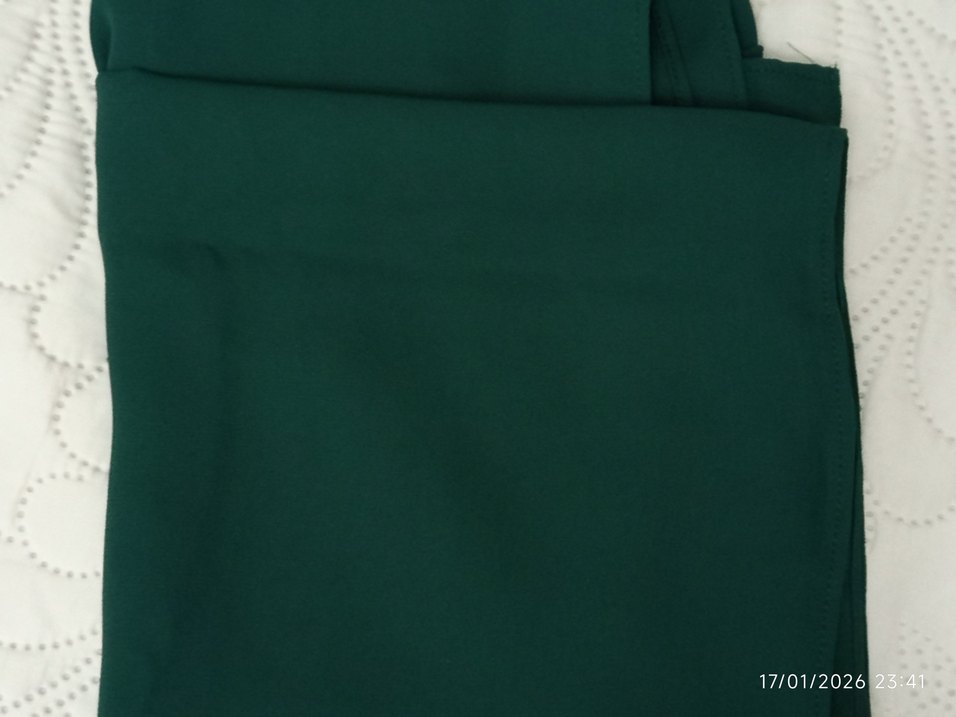 Koyu Yeşil Kadın Şal - Görsel 3