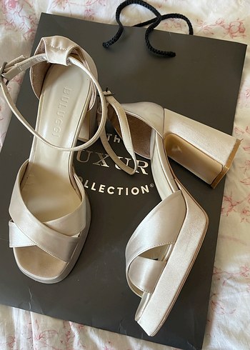 Saten Topuklu Kadın Abiye Ayakkabı - Görsel 2