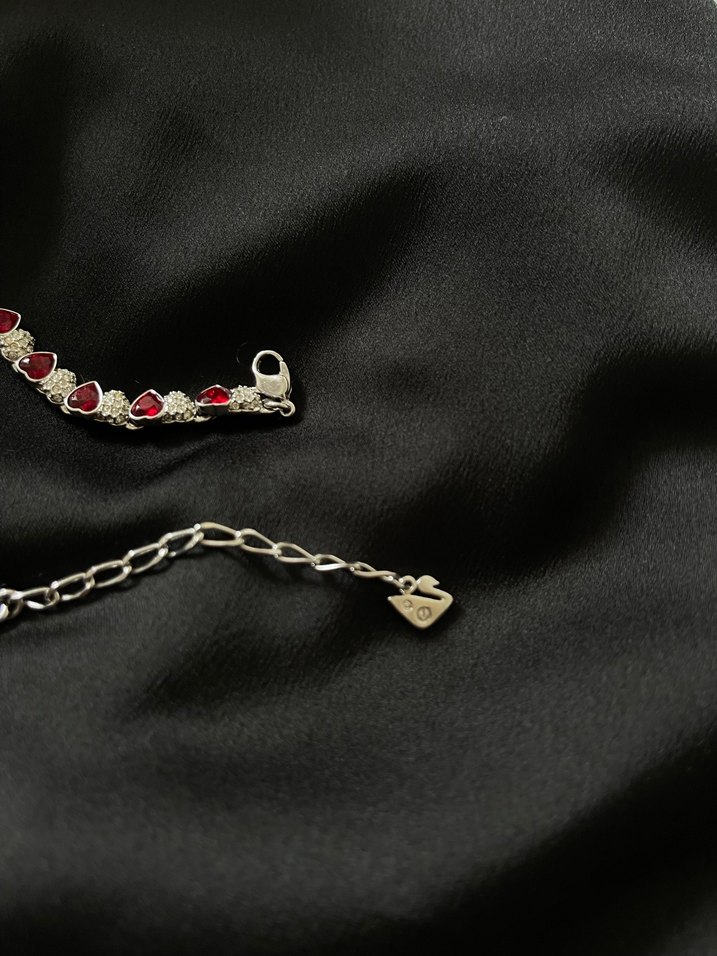 Kırmızı Kalp Detaylı Zincir Kolye - Görsel 2