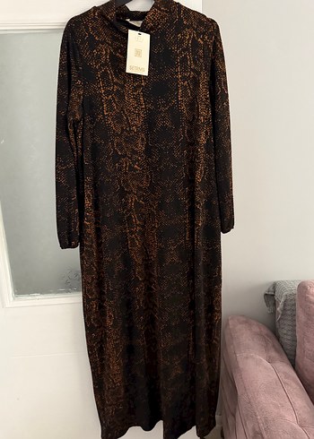 Kahverengi Yılan Desenli Uzun Bohem Elbise - Görsel 3