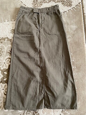 Pullandbear yırtmaçlı kadın etek - Görsel 5