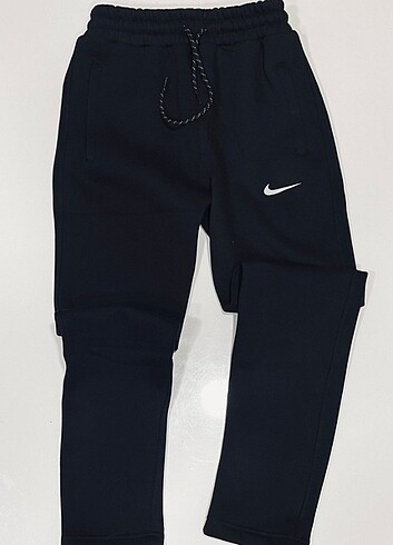 Nike Yeni etiketli ürün