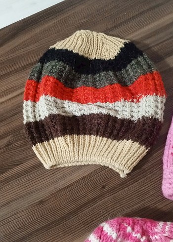 Kadın Örgü Bere Seti - Renkli ve Sıcacık - Görsel 3