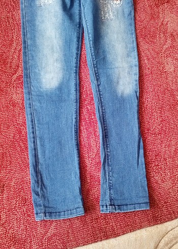 Nakışlı Mavi Kız Kot Pantolon - Görsel 3