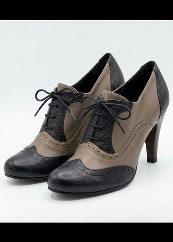 Abentiny Vintage Siklikta Siyah Beyaz Brogue Topuklu Ayakkabi