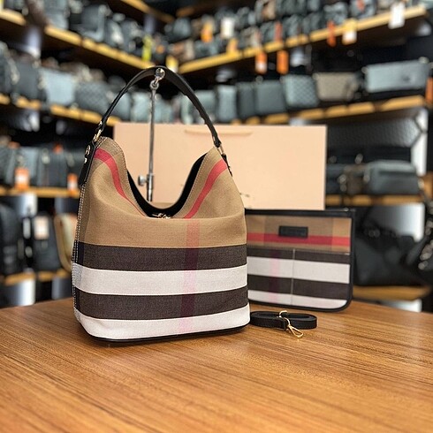 Burberry BURBERRY ASHBY HOBO