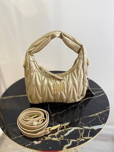 MIU MIU Wander mini boy