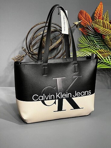 Calvin Klein Calvin klein shopper