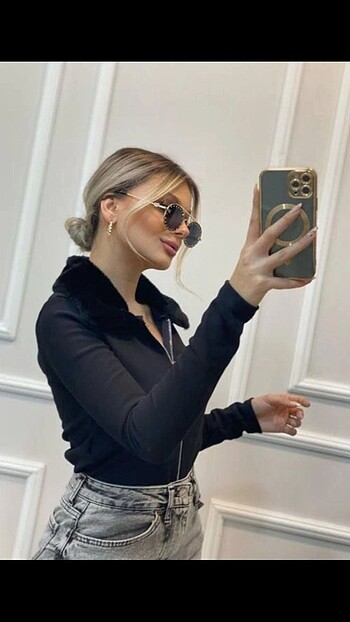 Zara YAKASI KÜRK DETAY FERMUARLI BLUZ