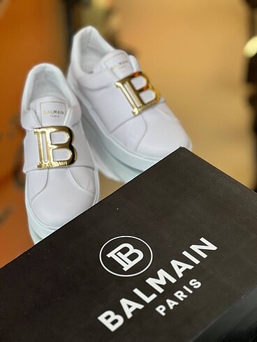 40 Beden Balmain spor ayakkabı