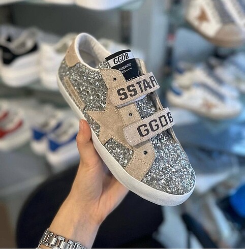 37 Beden beyaz Renk Golden goose orjinal deri