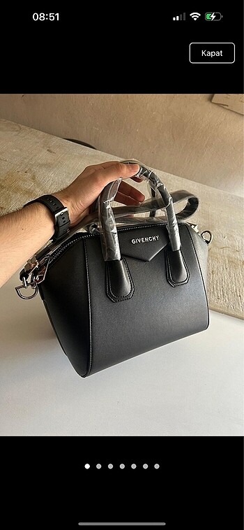 Givenchy kol çantası
