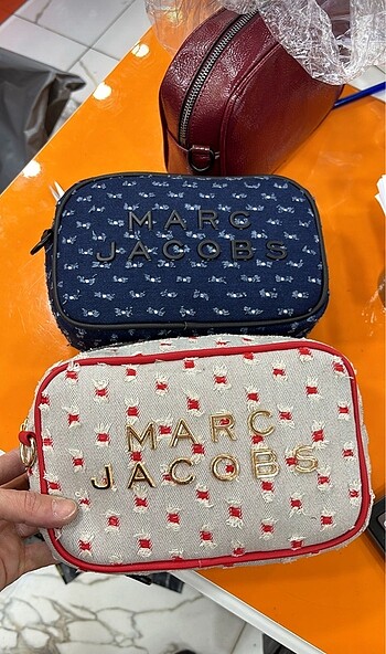 THE MARC JACOBS J SHOULDER BAG