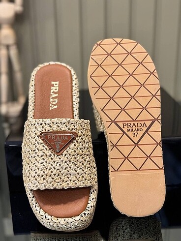 Prada terlik