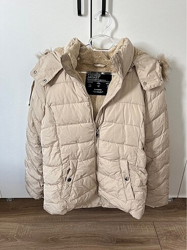 Stradivarius Şişme Mont