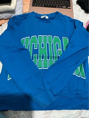 Mavi sweat