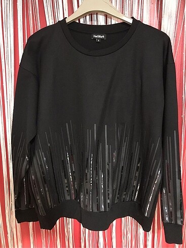 Sweatshirt